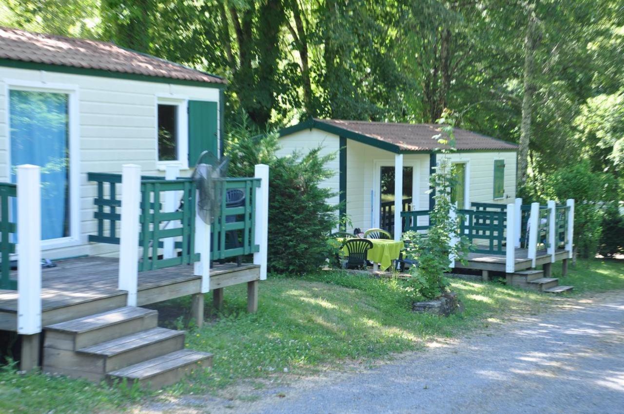 Les Chalets Du Moulin Du Chatain 4 Payzac  Bagian luar foto