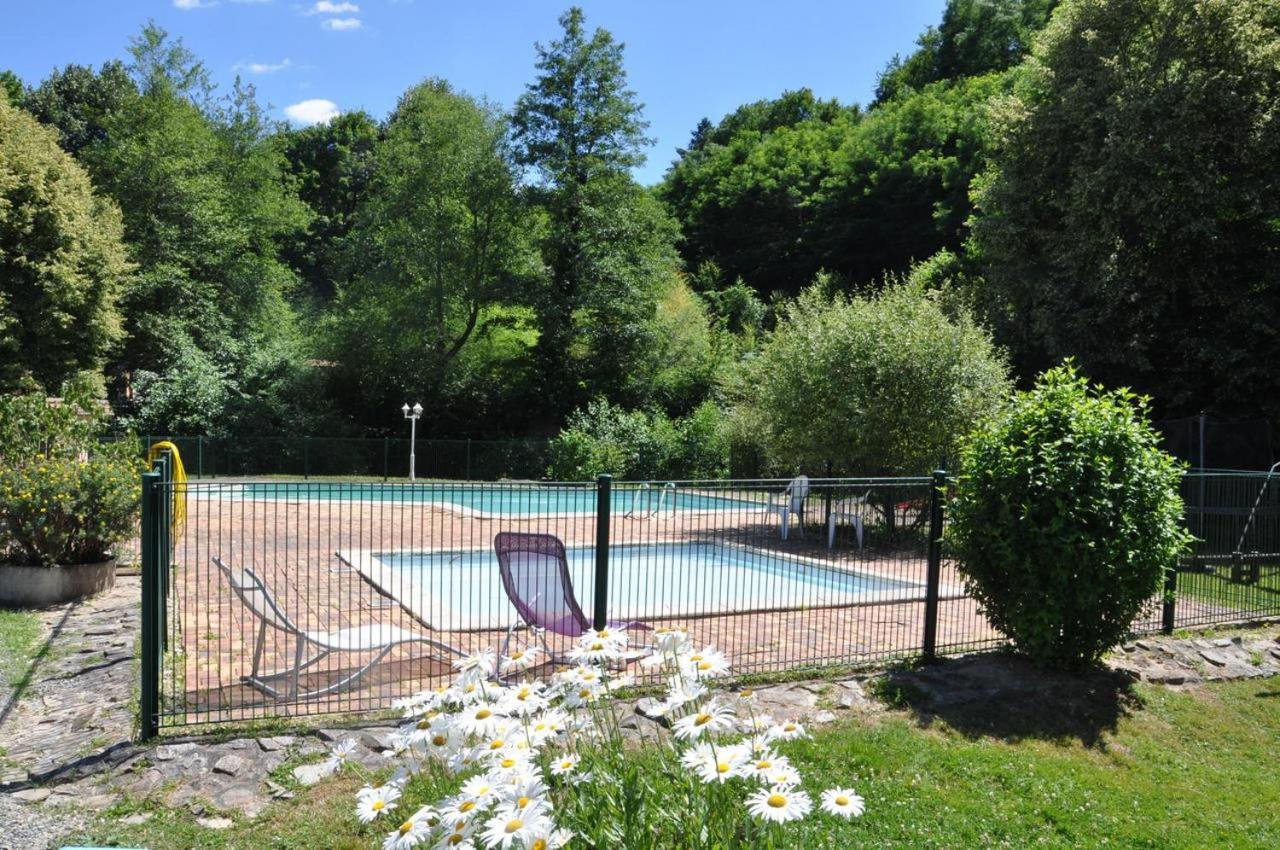 Les Chalets Du Moulin Du Chatain 4 Payzac  Bagian luar foto